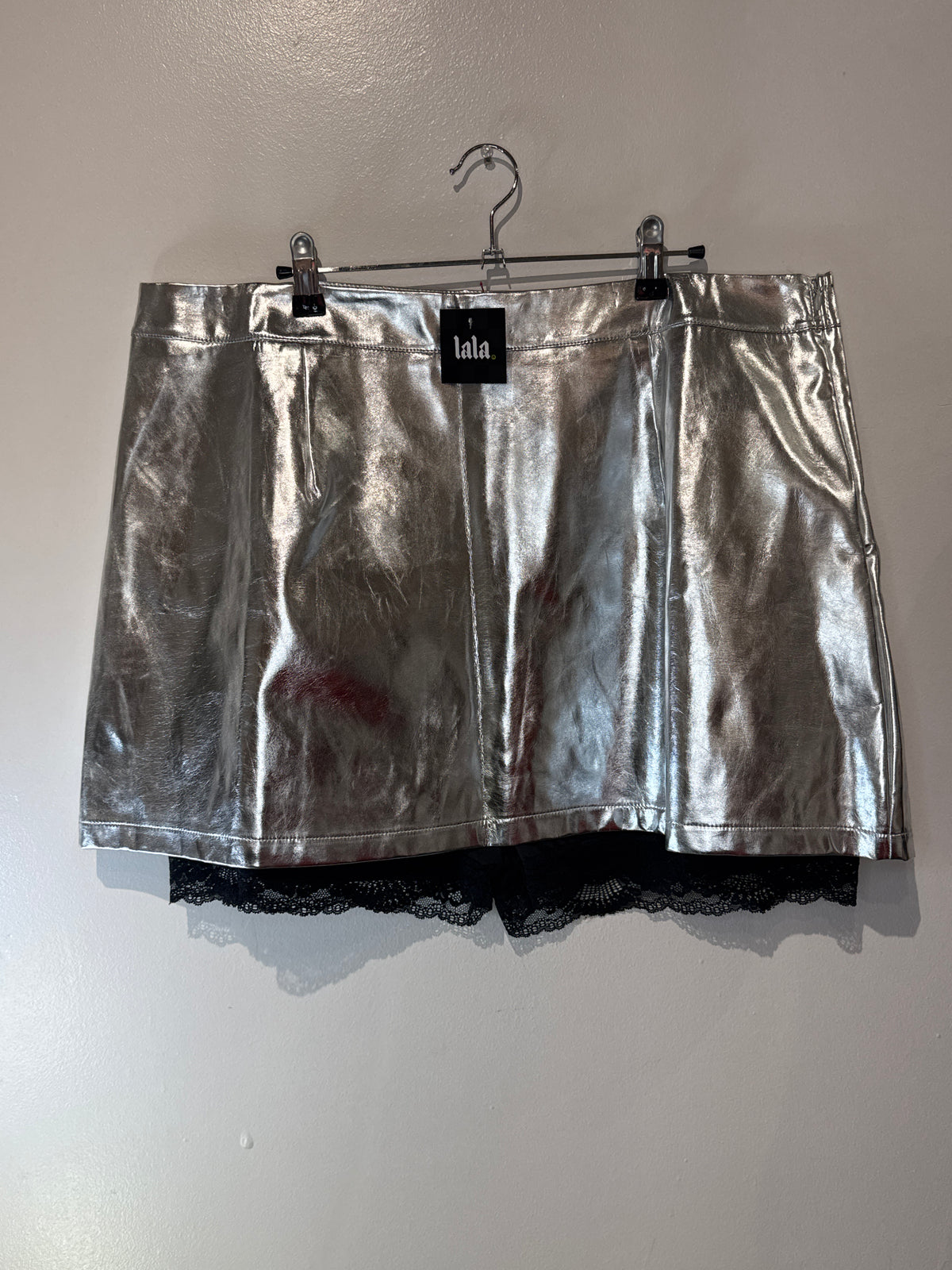 Silver lace skort