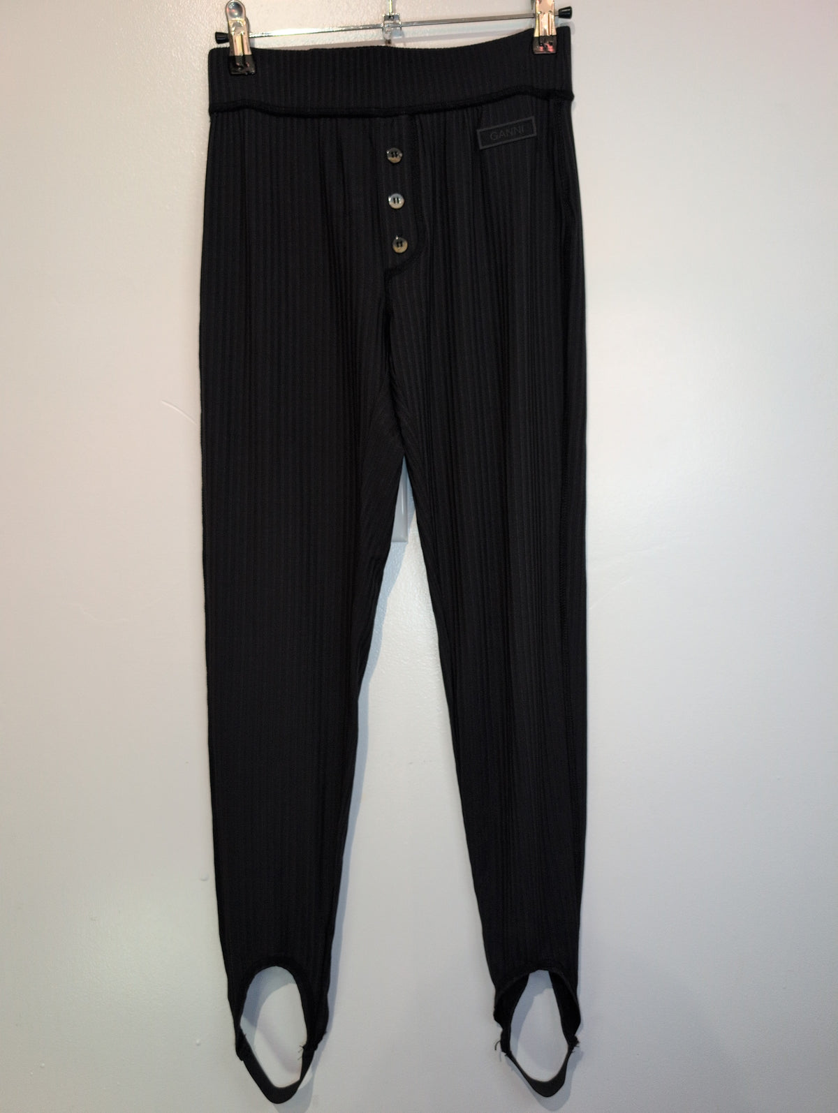 Stirrup black striped leggings